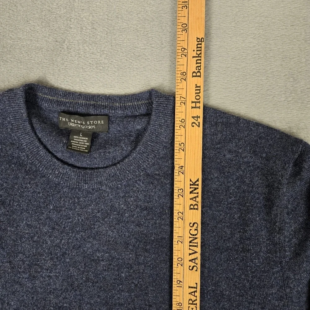 Bloomingdales Sweater Mens Large 100% Cashmere Crew Navy Leather Elbow Patches‎